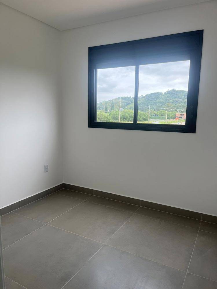 Casa à venda com 3 quartos, 154m² - Foto 8