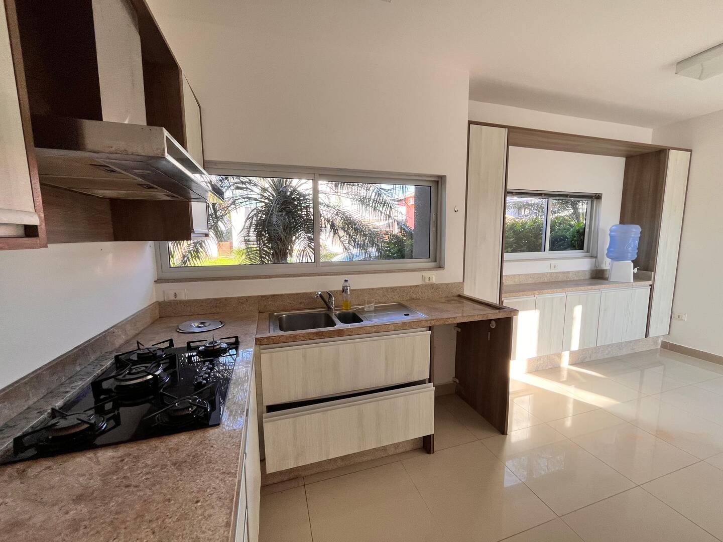 Casa à venda com 3 quartos, 220m² - Foto 10