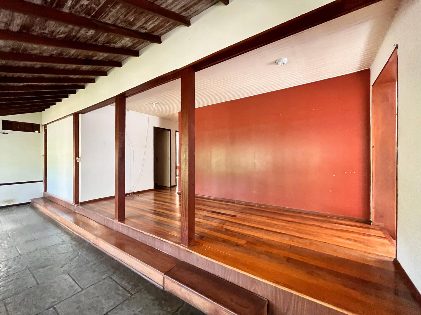 Casa à venda com 3 quartos, 127m² - Foto 8