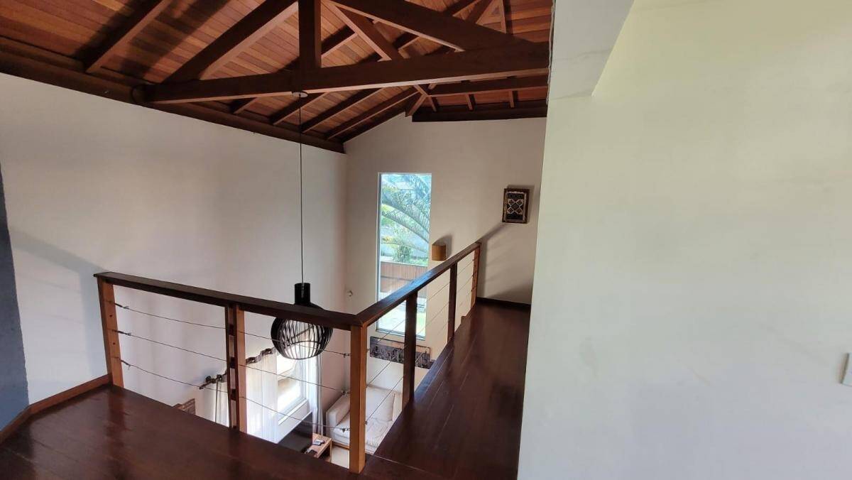 Casa à venda com 3 quartos, 220m² - Foto 12