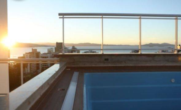 Apartamento à venda com 4 quartos, 177m² - Foto 2