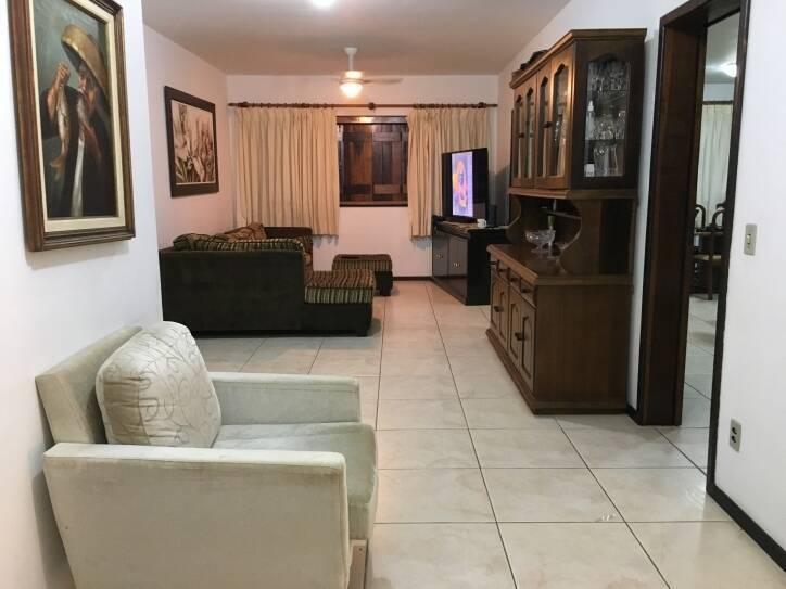 Casa à venda com 4 quartos, 400m² - Foto 4