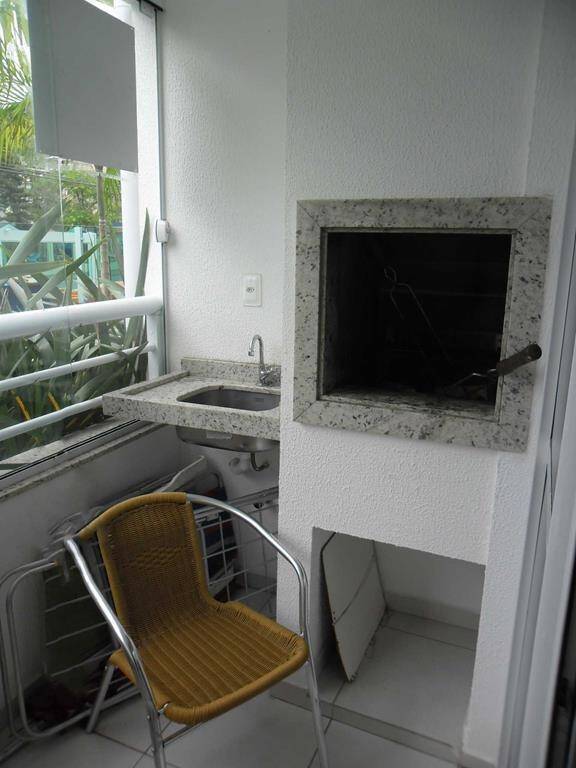 Apartamento à venda com 1 quarto, 65m² - Foto 2