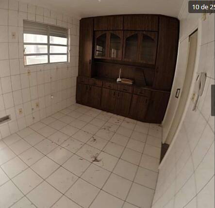 Apartamento à venda com 3 quartos, 200m² - Foto 10