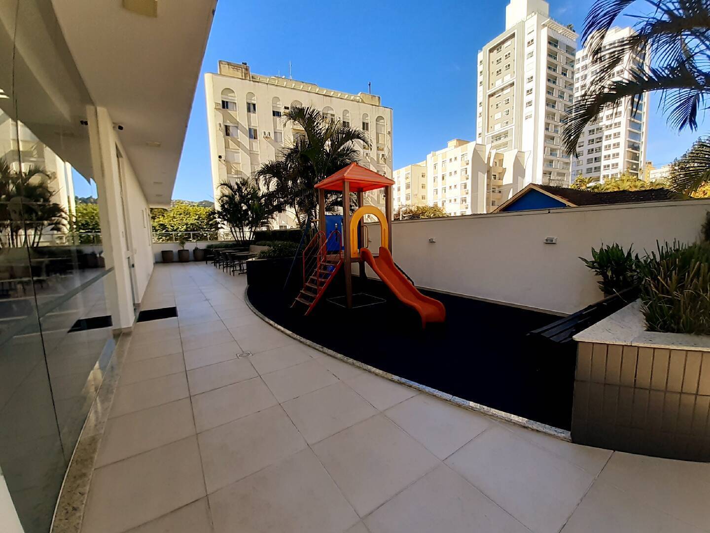 Apartamento à venda com 2 quartos, 85m² - Foto 35