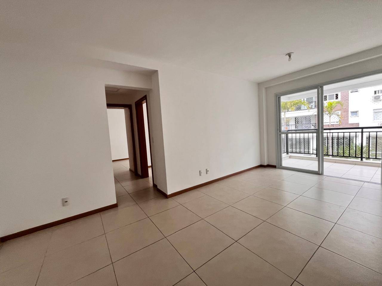 Apartamento à venda com 2 quartos, 80m² - Foto 60